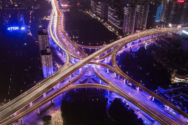 How to implement AI for real-time traffic management in smart cities?